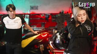 Biker girl gets a huge load of cum in her pink pussy - Psychoporn